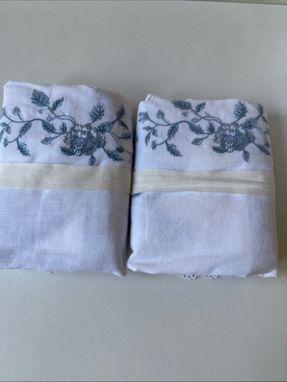 NEW Pottery Barn LoveShackFancy White Duvet & Shams with Blue Rose Print - Picture 14 of 16